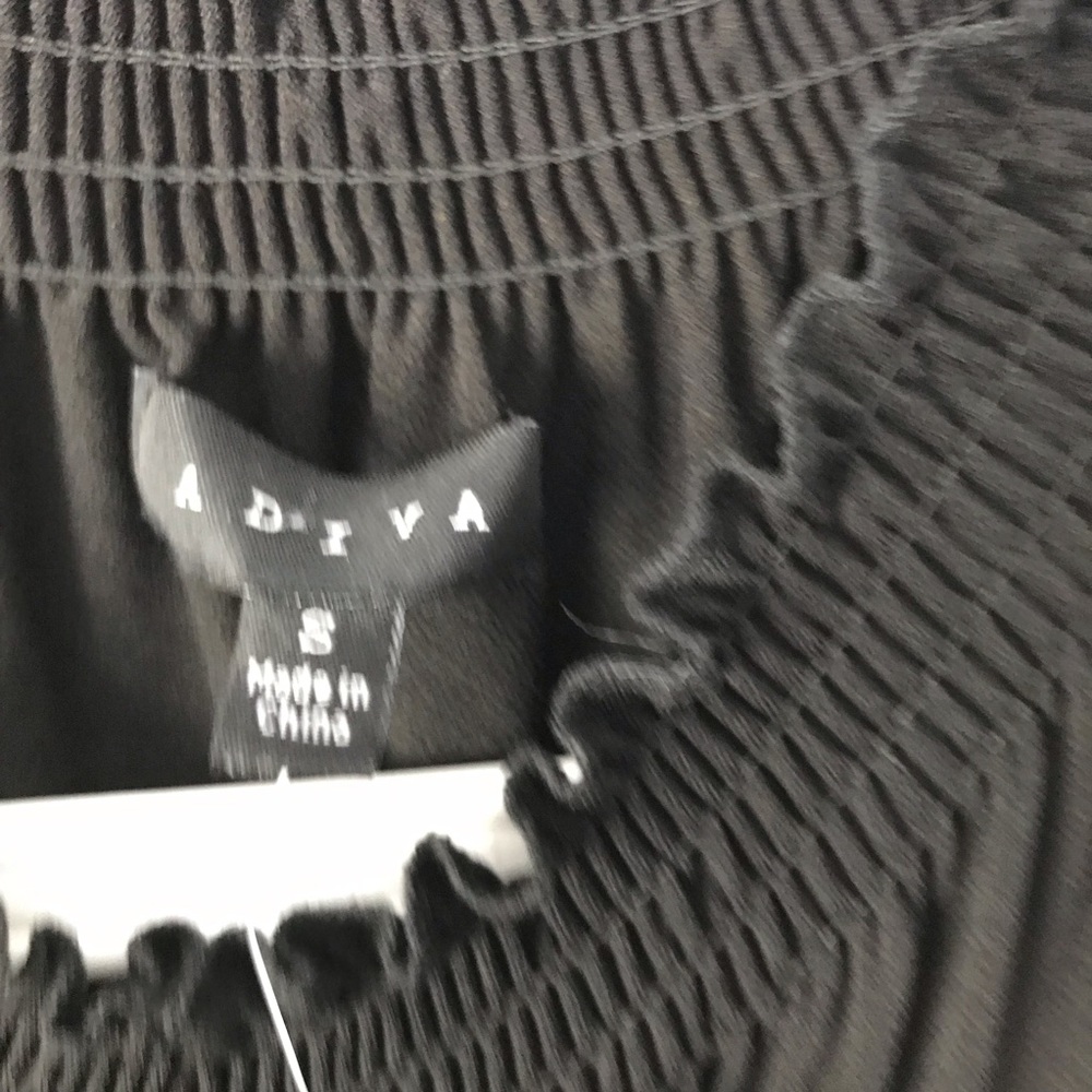 Adiva Small Black High Neck Pleated Blouse - Picture 3 of 8